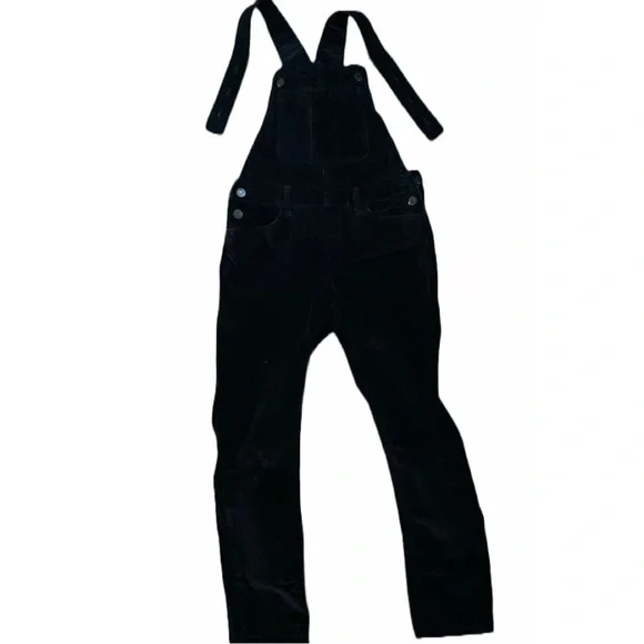⭐️4/$30 Old Navy Black Velvet Overalls